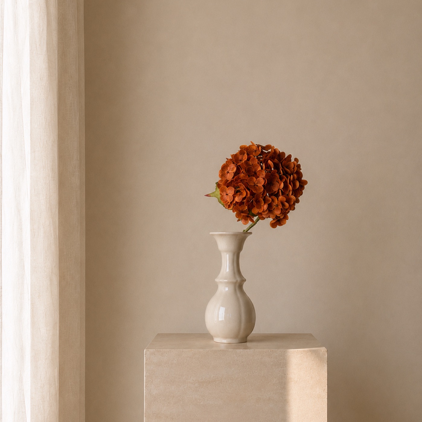 Rust Hydrangea Atelier Vase