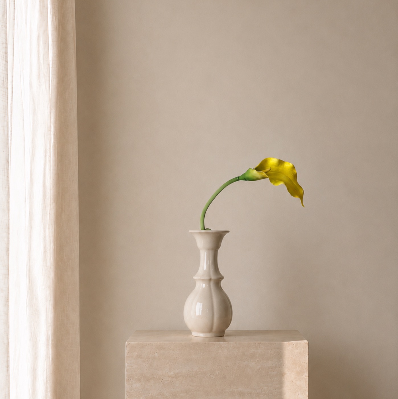 Golden Calla Arc Vase