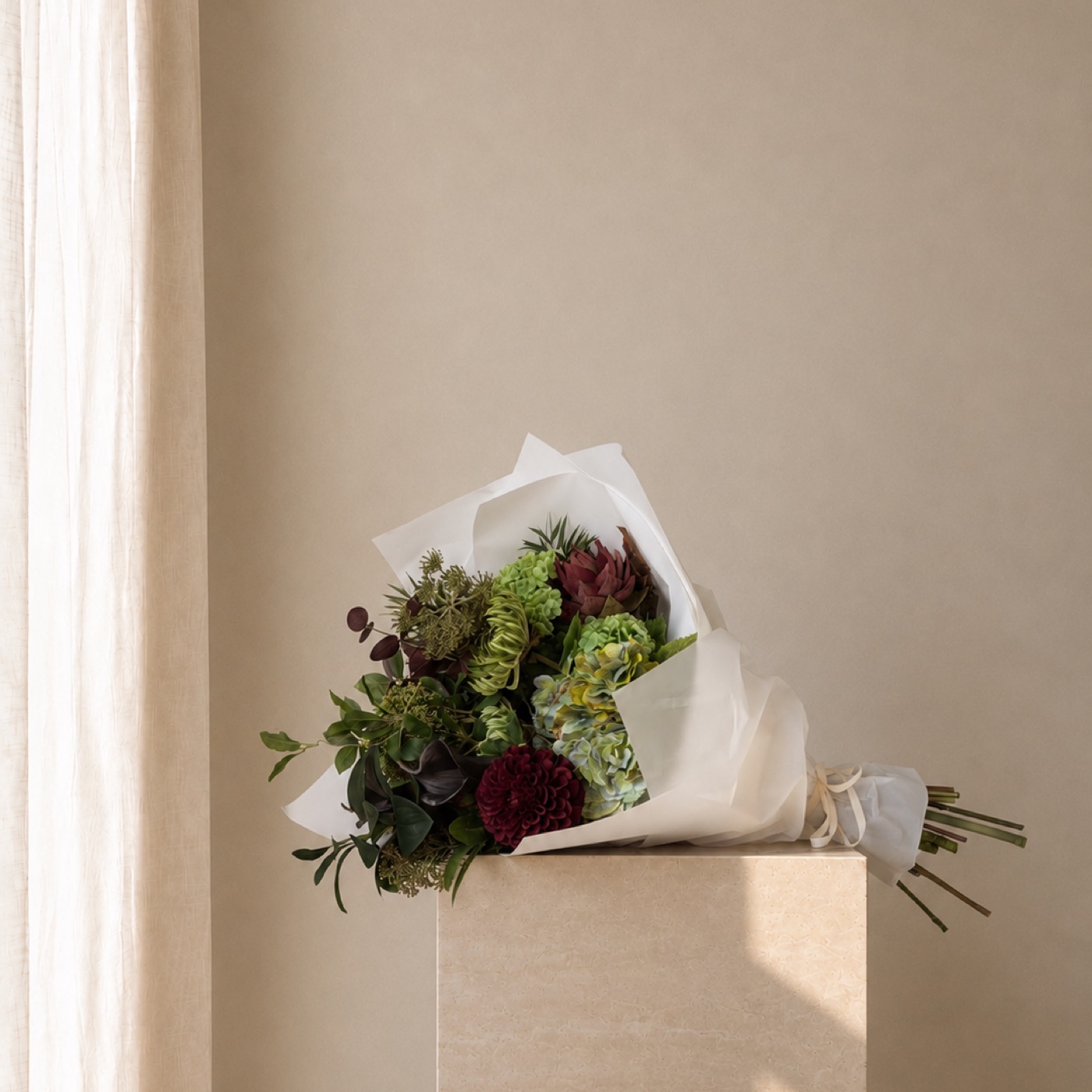 Yellow-Green Hydrangea & King Protea Floral Set