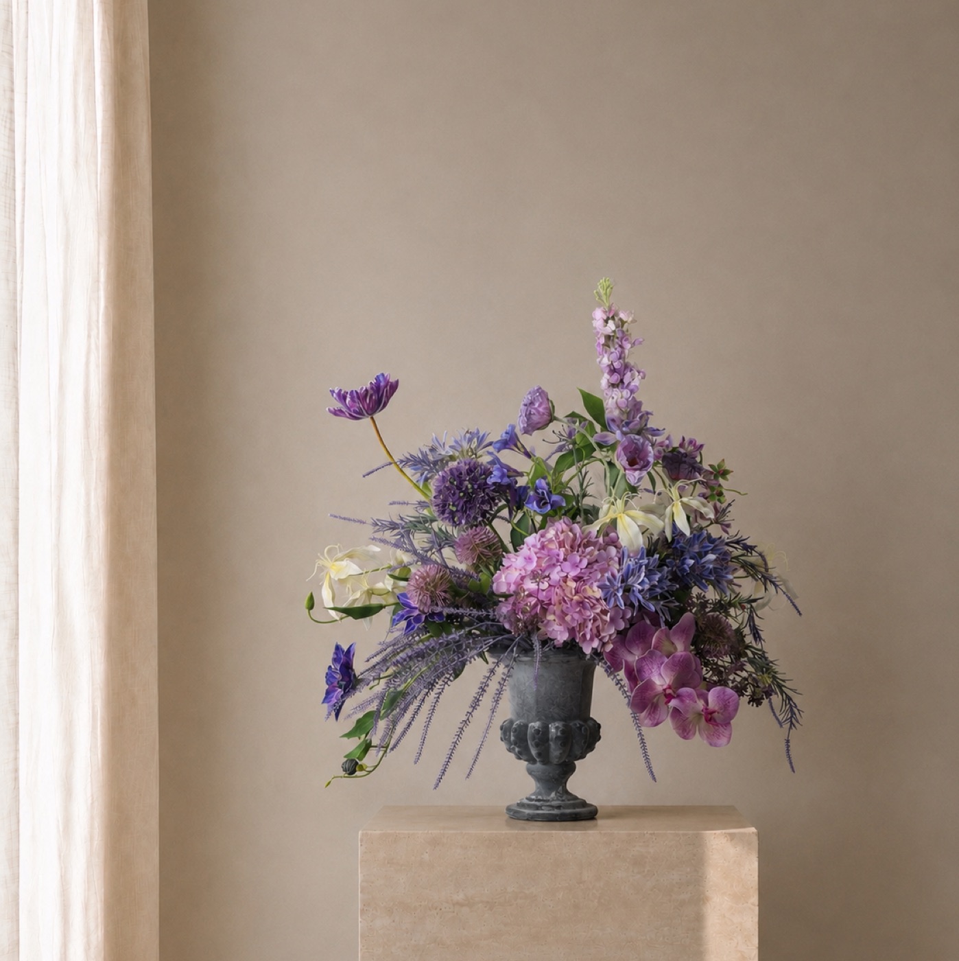 Violet Grand Atelier Urn