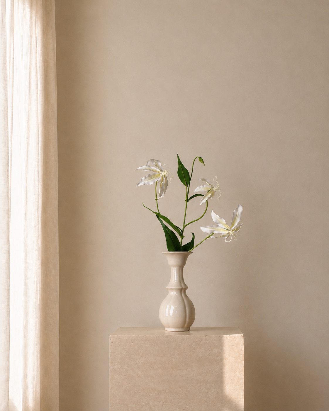 White Lily Salon Vase